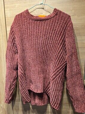 Cozy Ribbed Chenille Mock-Neck Sweater in Rosewood
